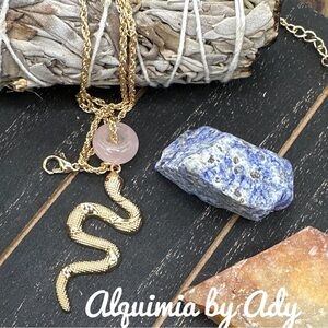 Pink Quartz gold chunky snake charms nest statement necklace/
